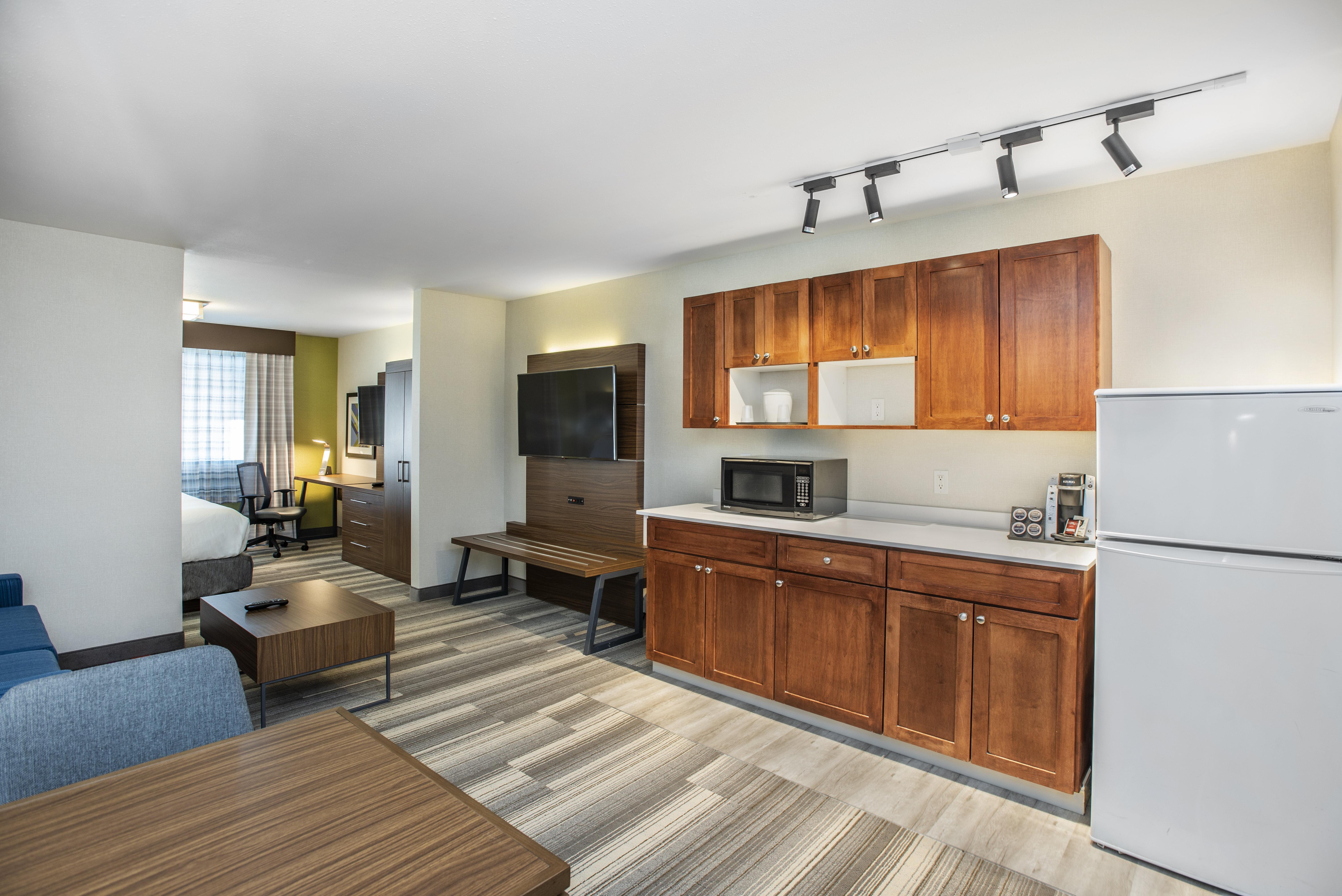 Holiday Inn Express & Suites Medicine Hat By Ihg Exterior foto